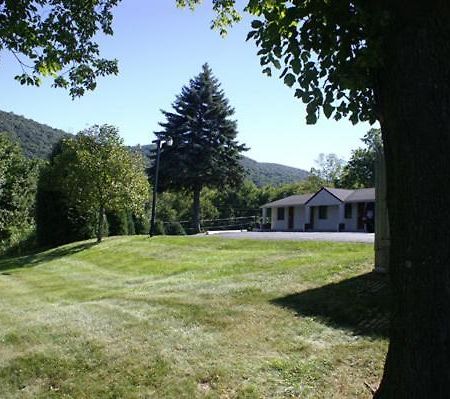 Appalachian Motel Vernon Eksteriør billede