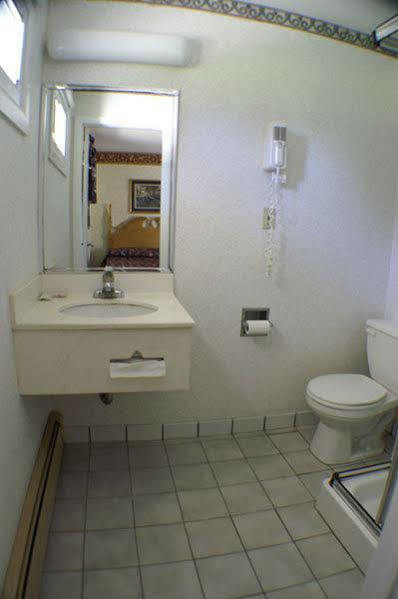 Appalachian Motel Vernon Eksteriør billede